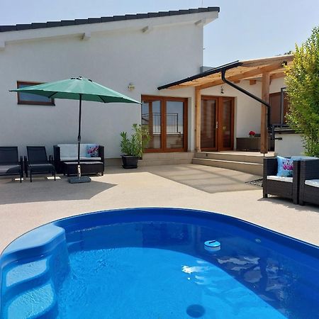 Village Romantic Apartments Near Cesky Krumlov (Adults Only) Strizov Dış mekan fotoğraf