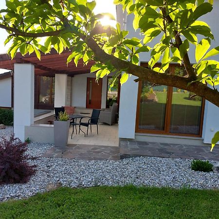 Village Romantic Apartments Near Cesky Krumlov (Adults Only) Strizov Dış mekan fotoğraf