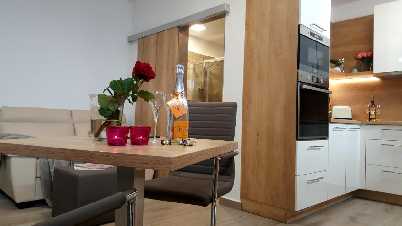 Village Romantic Apartments Near Cesky Krumlov (Adults Only) Strizov Dış mekan fotoğraf