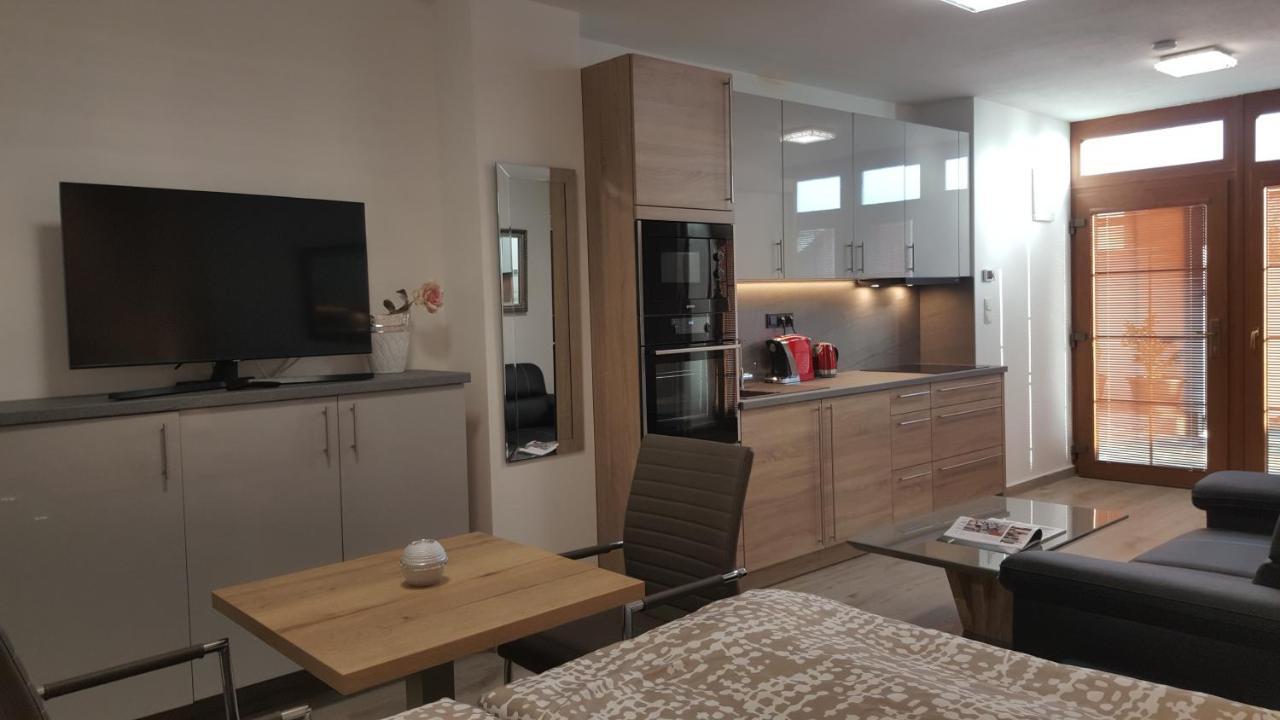 Village Romantic Apartments Near Cesky Krumlov (Adults Only) Strizov Dış mekan fotoğraf