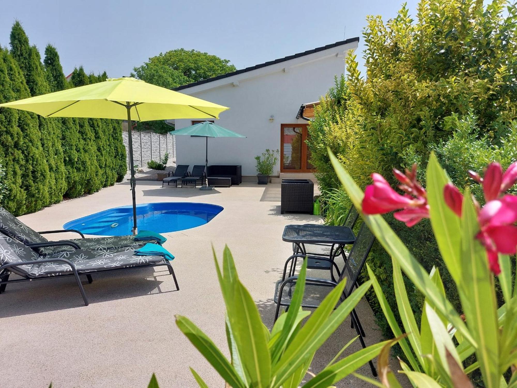 Village Romantic Apartments Near Cesky Krumlov (Adults Only) Strizov Dış mekan fotoğraf