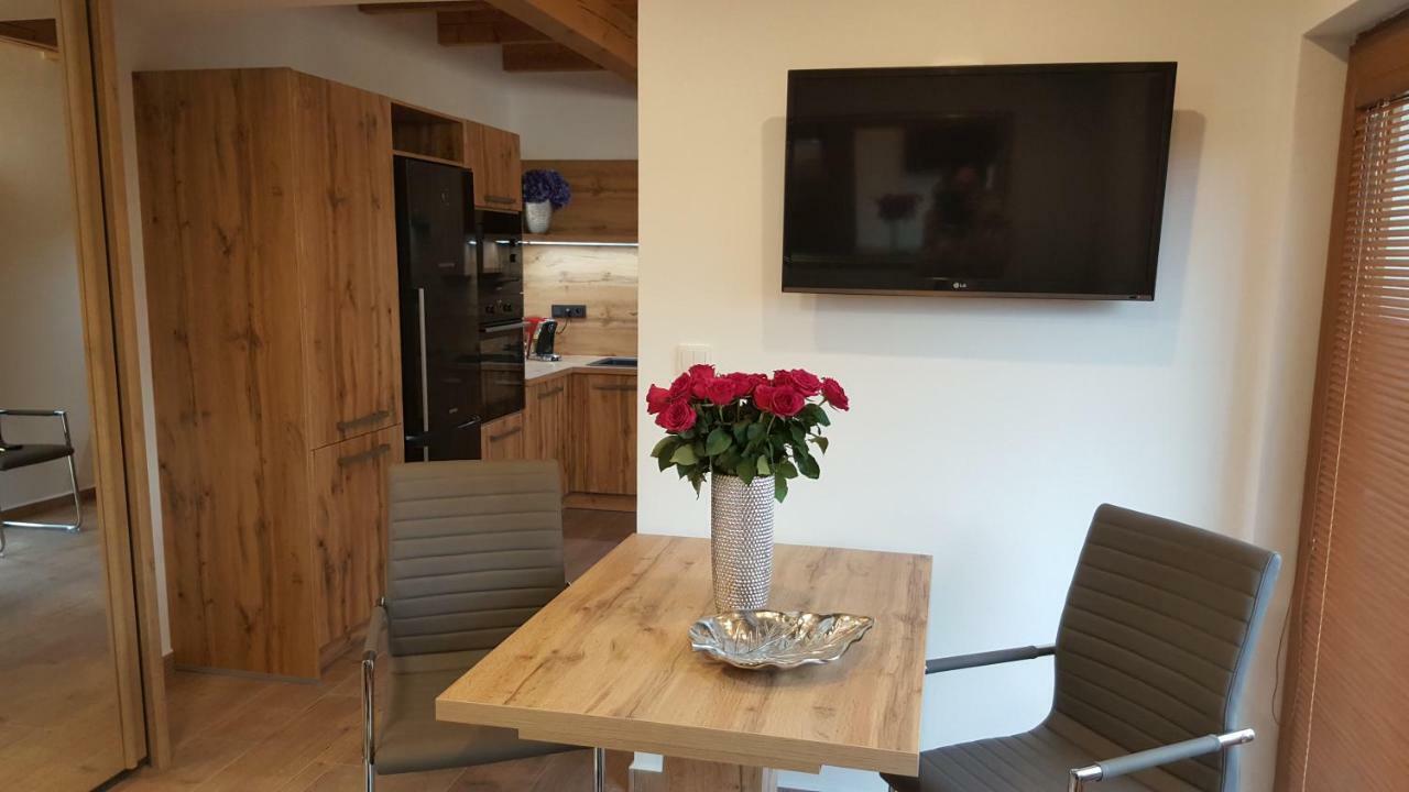 Village Romantic Apartments Near Cesky Krumlov (Adults Only) Strizov Dış mekan fotoğraf